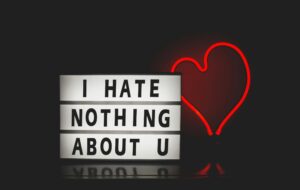 How to Break Free From A Narcissist’s Pull