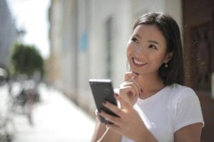 Why Do I Get Anxious When My Partner Doesn’t Reply?